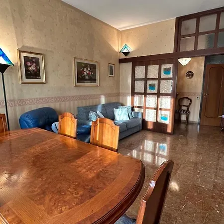 Dehomes - Two Bedrooms, Terrace, Wi-fi, Tram To Centre & Rho Fiera Apartament *