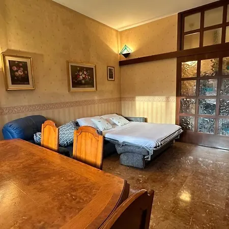 Dehomes - Two Bedrooms, Terrace, Wi-fi, Tram To Centre & Rho Fiera Апартаменты *
