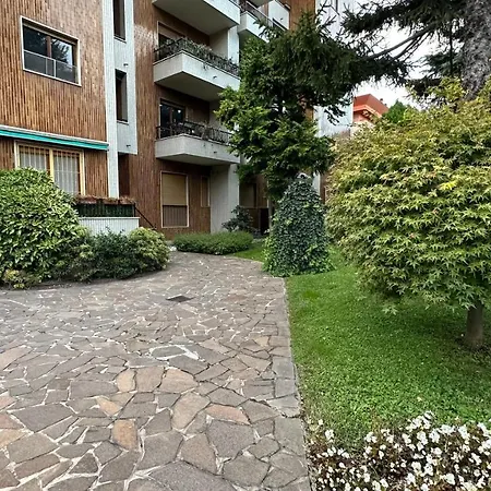 Dehomes - Two Bedrooms, Terrace, Wi-fi, Tram To Centre & Rho Fiera Apartament Mediolan