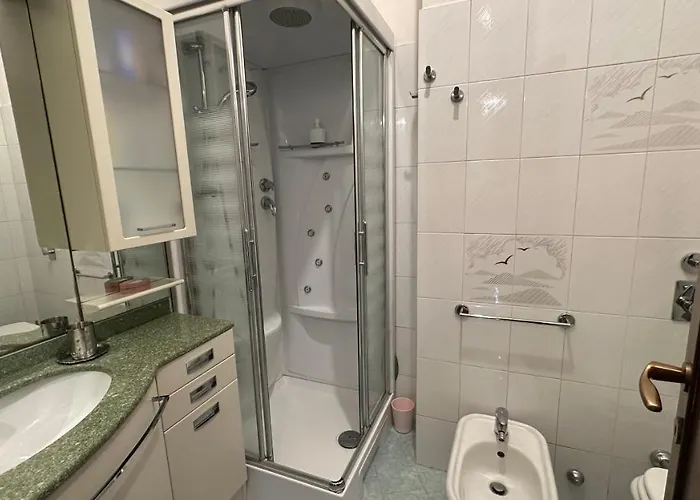 Dehomes - Two Bedrooms, Terrace, Wi-fi, Tram To Centre & Rho Fiera Apartament *